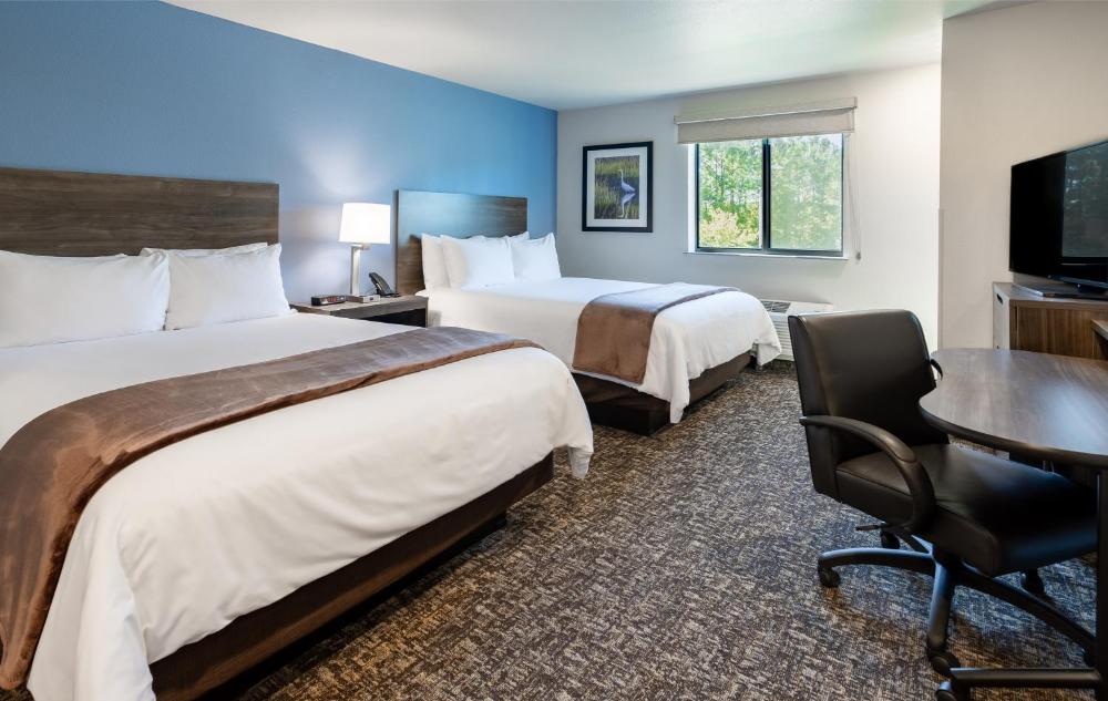 Queen Room with Two Queen Beds interior